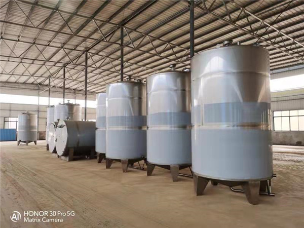 不銹鋼儲(chǔ)酒罐